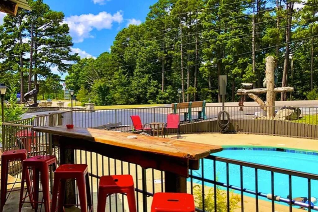 Stonegate Lodge 2 Queen Beds Fast Wifi 50In Tv Salt Water Pool Room # 305 Eureka Springs Kültér fotó